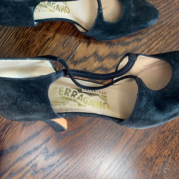 Salvatore Ferragamo Shoes - Vintage Ferragamo suede heels black made in Italy size 7 A 7A one heel tap